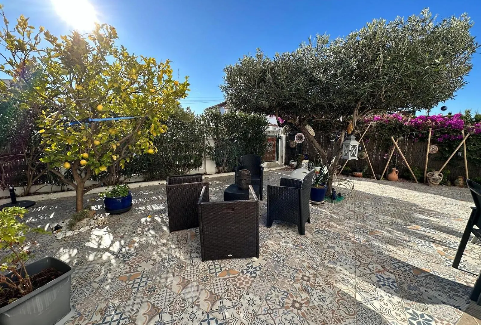 Bonito Apartamento Con Gran Terraza Y Piscina Comunitaria Roses