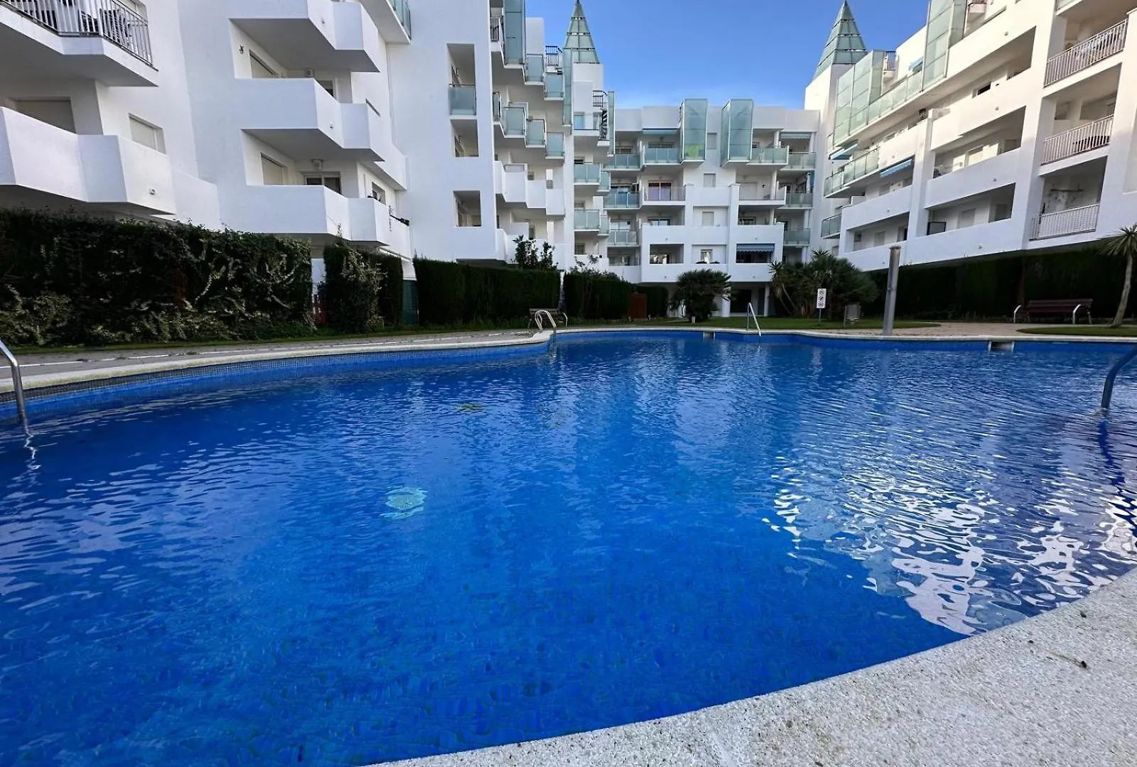 Apartment Bonito Apartamento Con Gran Terraza Y Piscina Comunitaria Roses Spain
