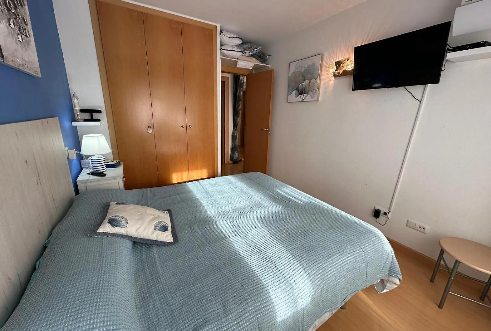Bonito Apartamento Con Gran Terraza Y Piscina Comunitaria Roses