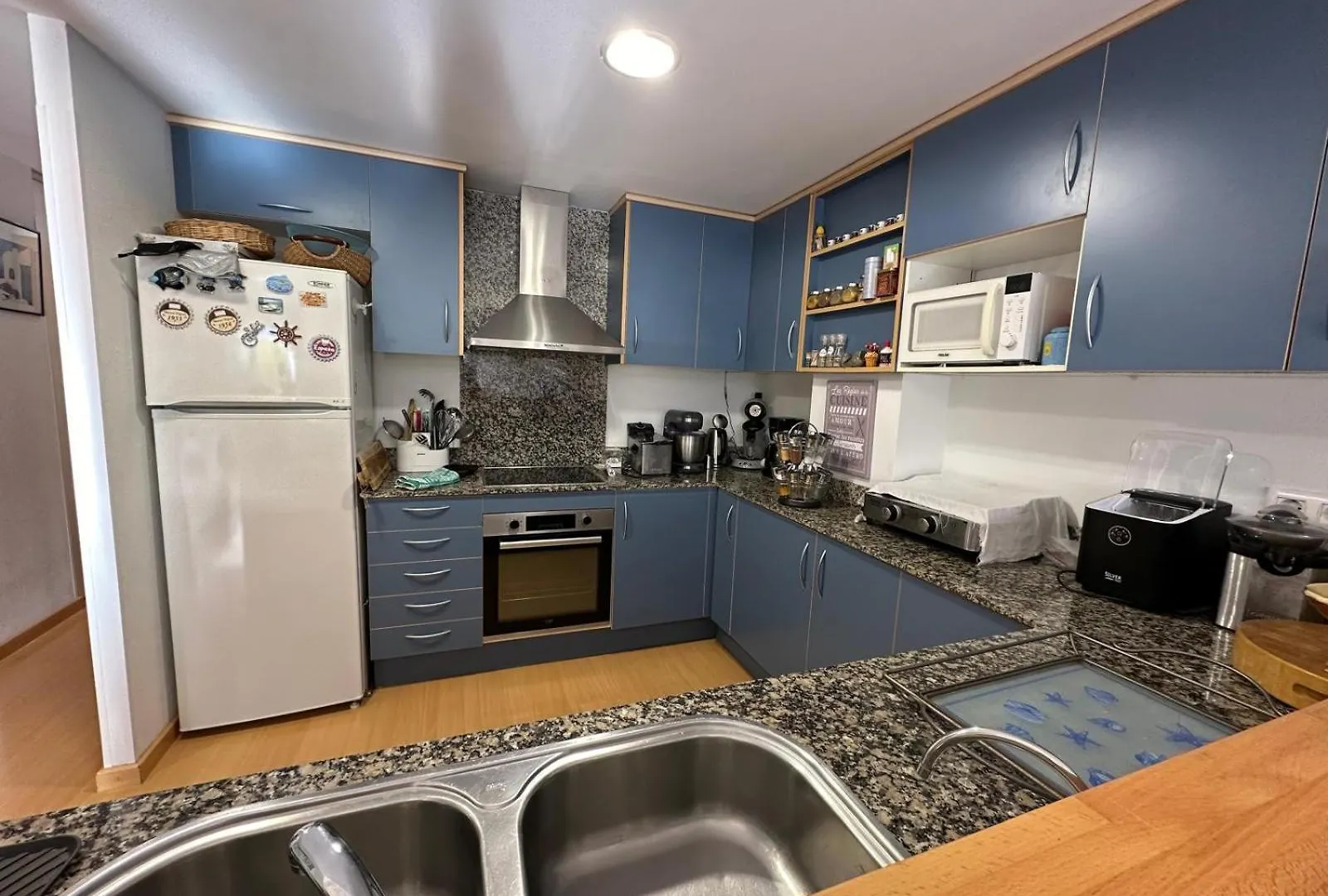Bonito Apartamento Con Gran Terraza Y Piscina Comunitaria Roses